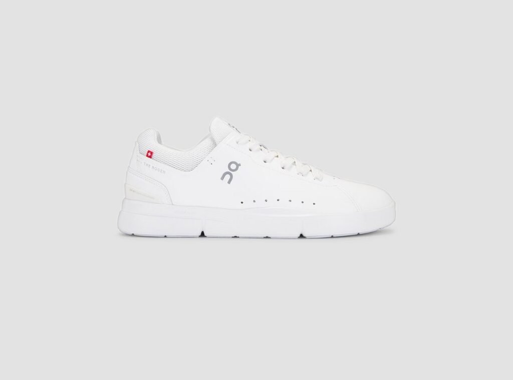 On Roger Advantage Sneakers